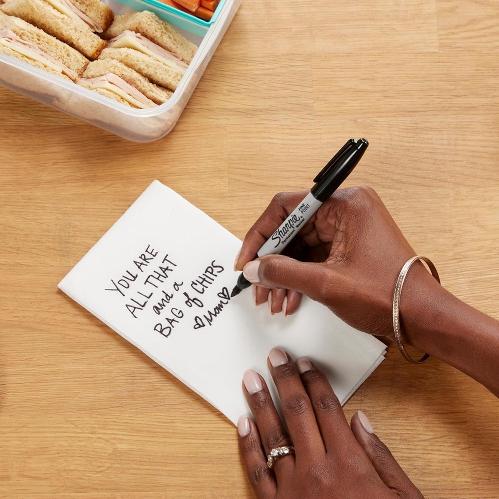 Black Permanent Marker - Versatile Fine Point for Bold, Lasting Marks