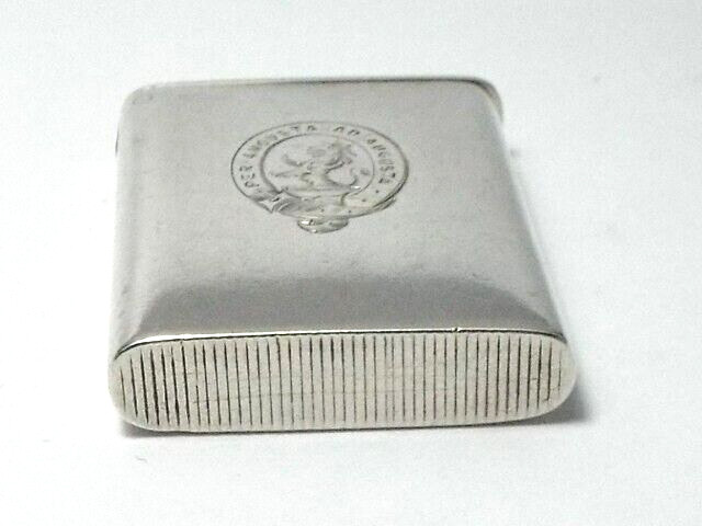RARE ANTIQUE VICTORIAN FLAT TOP SOLID SILVER VESTA CASE, CRESTED BIRMINGHAM 1881