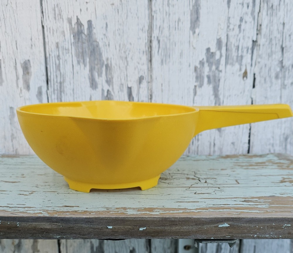 Tupperware Yellow 1-quart Colander Strainer