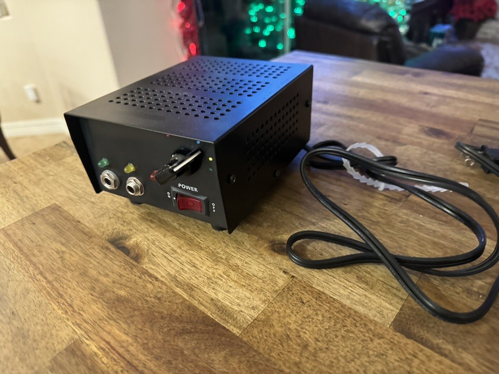Variable Power Supply 120v 1/4 Phono Output Jacks UTC 2N3055L