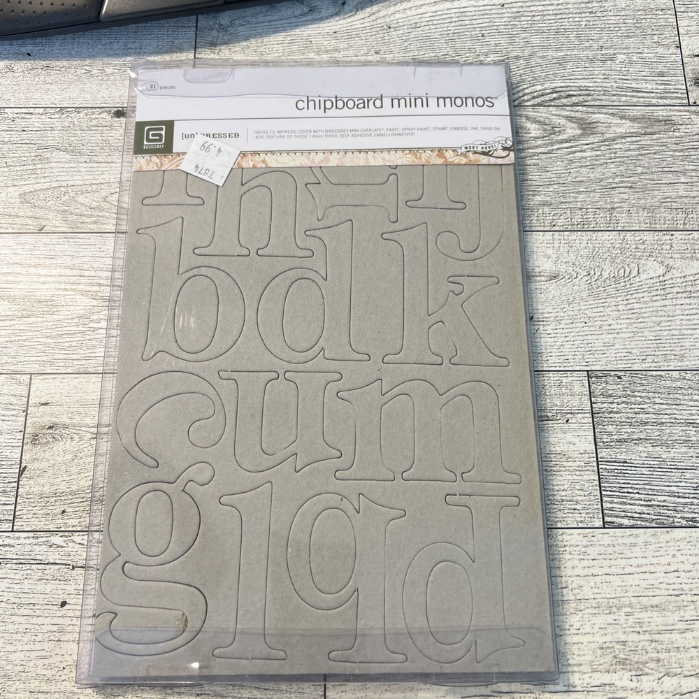 BasicGrey UNDRESSED CHIPBOARD Mini Monos (26pc) crafts