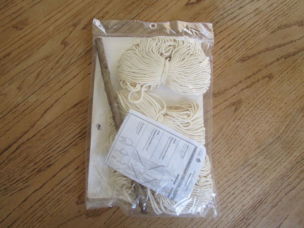 Make-rame Macrame Wall Hanging Kit MWH005, 10" x 48", 4 FT LONG NEW