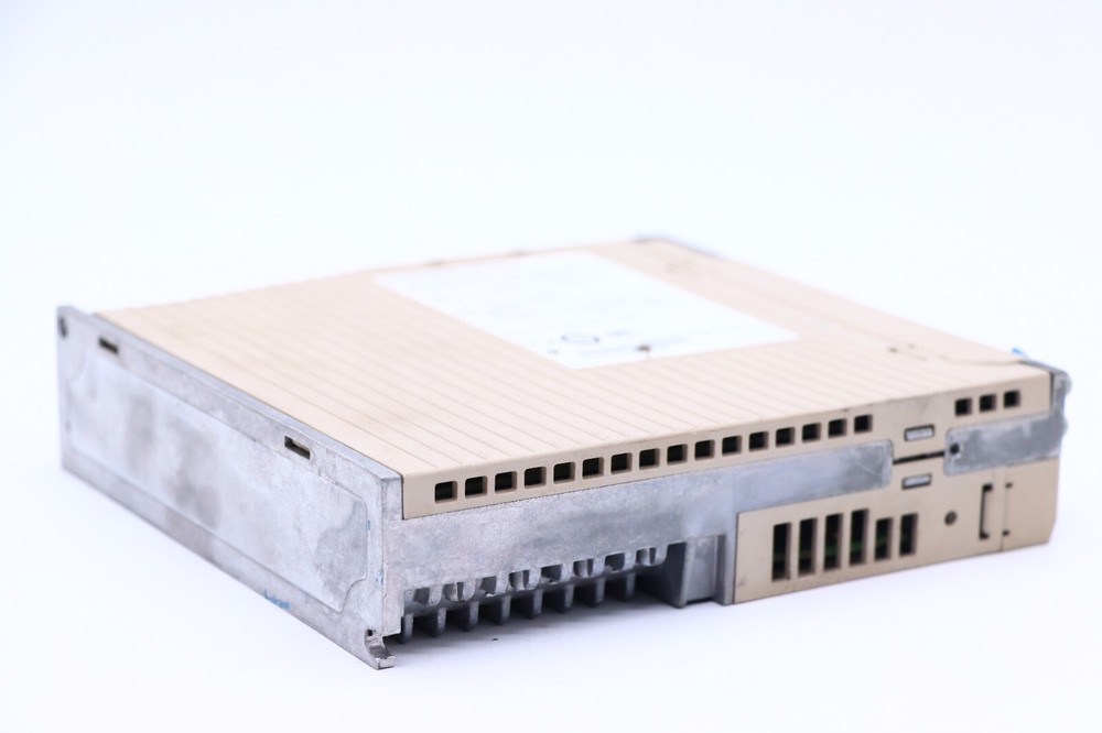 Yaskawa Servo Drive SGDV-2R8A01A002000 Sigma-V Series Servo Pack