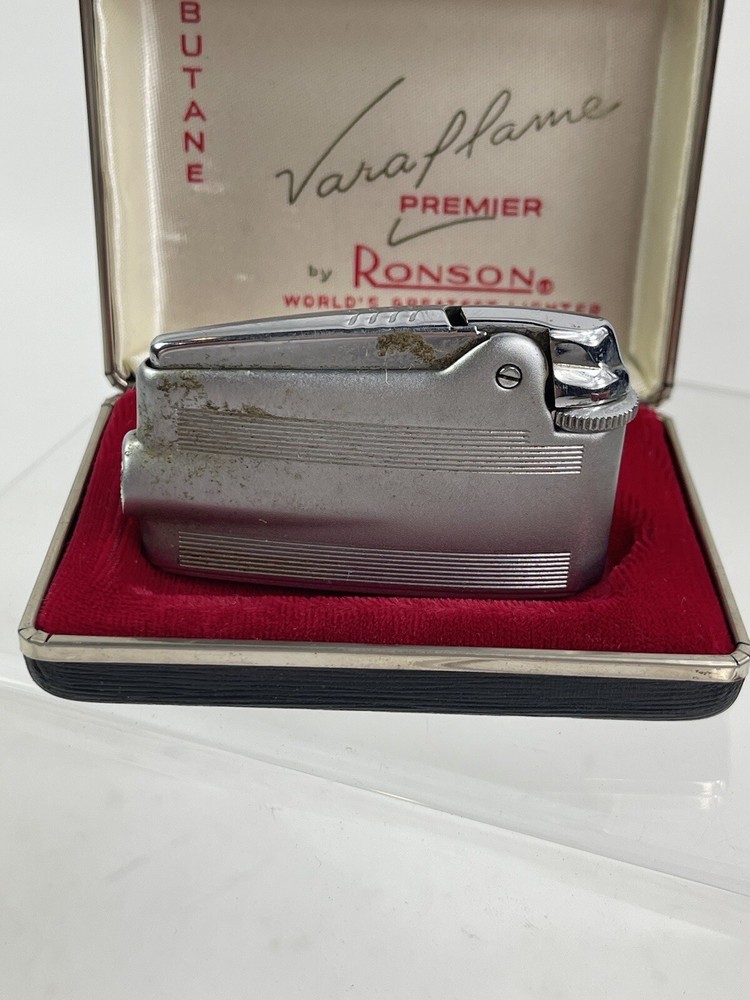 Vintage Ronson Varaflame Premier Lighter With Box
