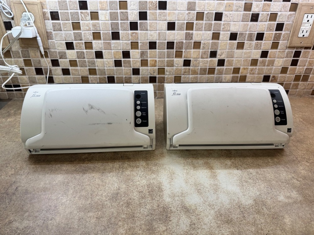 Fujitsu fi-7030 Color Duplex Document Image Scanner