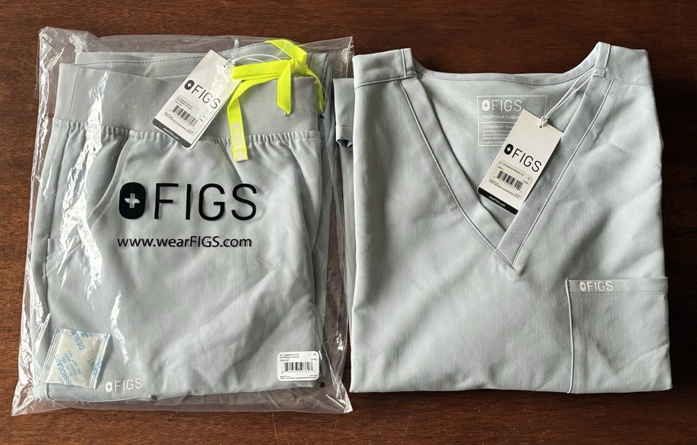FIGS Top and Bottom Womens XL
