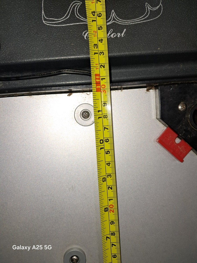 2 brooder box heaters one 10 inch, one 12 inch working as they should