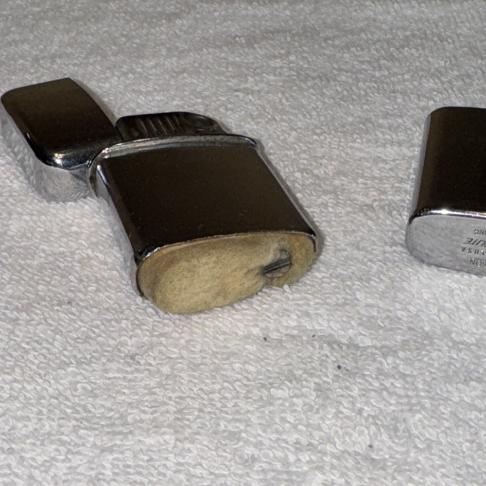 Vintage Ronson Super Wind Lite Metal Cigarette Lighter