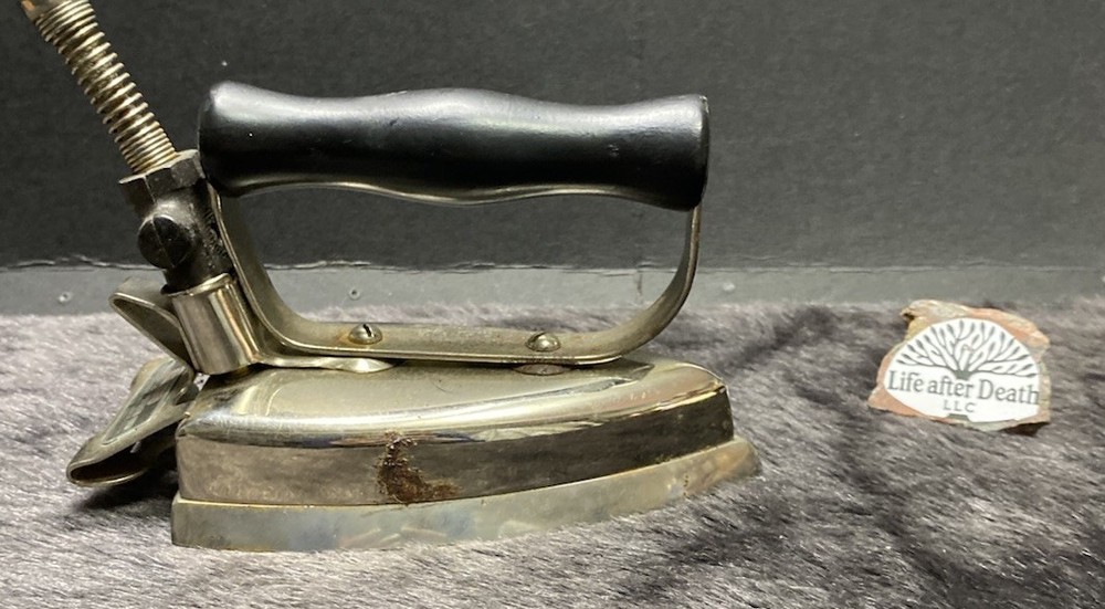 Hot Point Edison Electric Iron