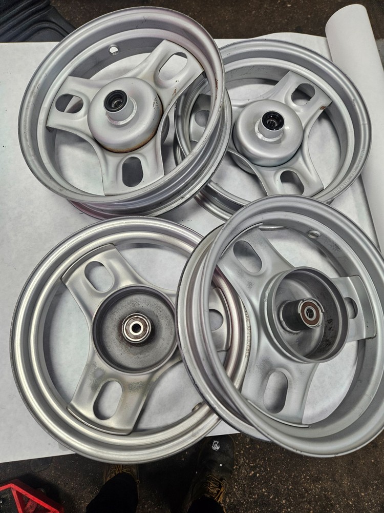 Honda metro front wheels