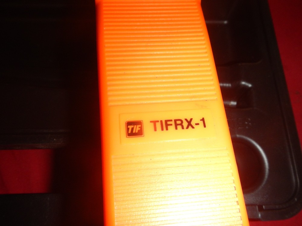 TIF RX-1 Refrigerant Leak Detector With Case WORKING