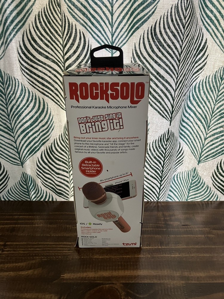 NEW ~ Rock Solo Bluetooth Karaoke Microphone Wireless (Rose Gold)