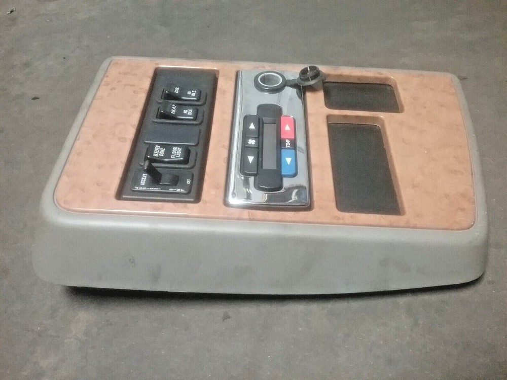 INTERNATIONAL SLEEPER CONTROL PANEL XS276452