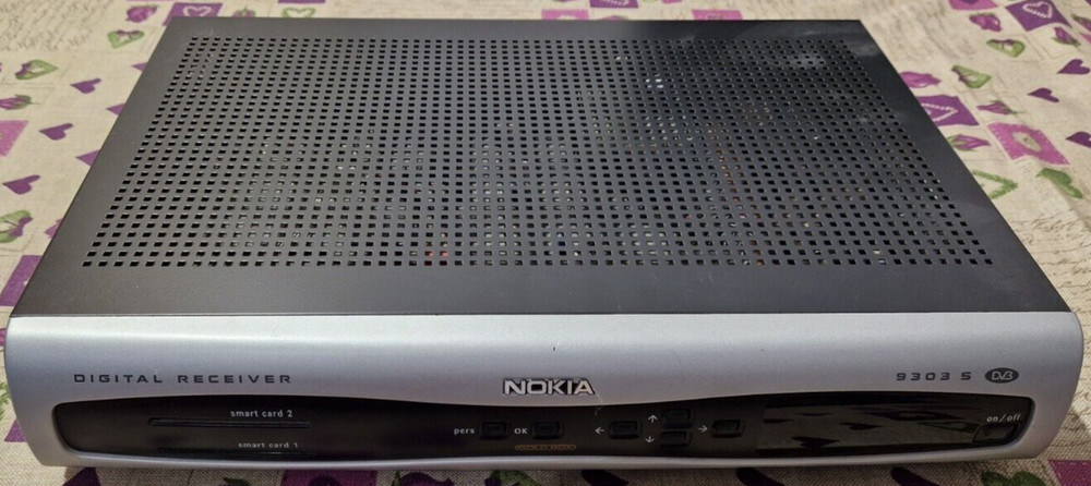Nokia Digital Satellite Receiver 9303 S DVB - Gold Box Decoder + Remote Control