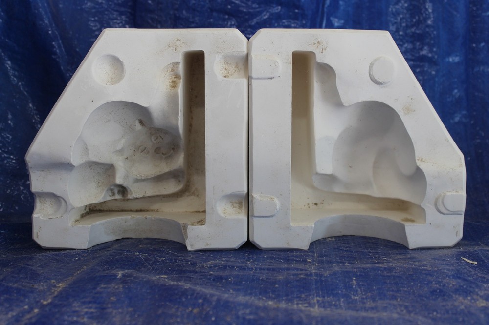 Vintage Duncan Cat Bookend Slip Casting Mold