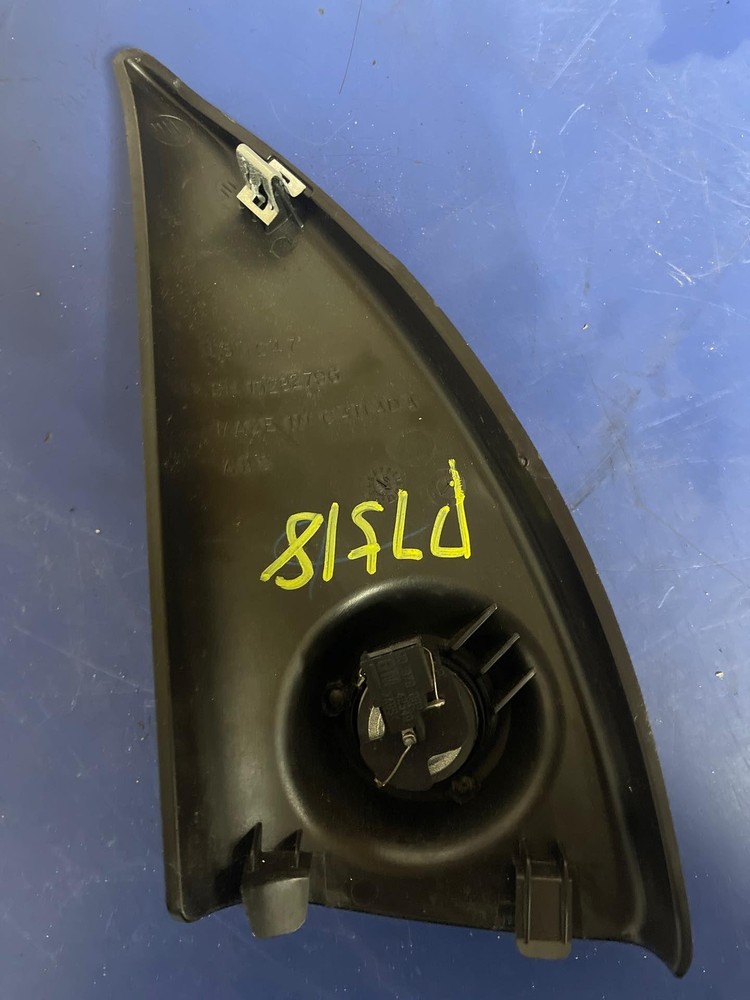 06 PONTIAC TORRENT Speaker