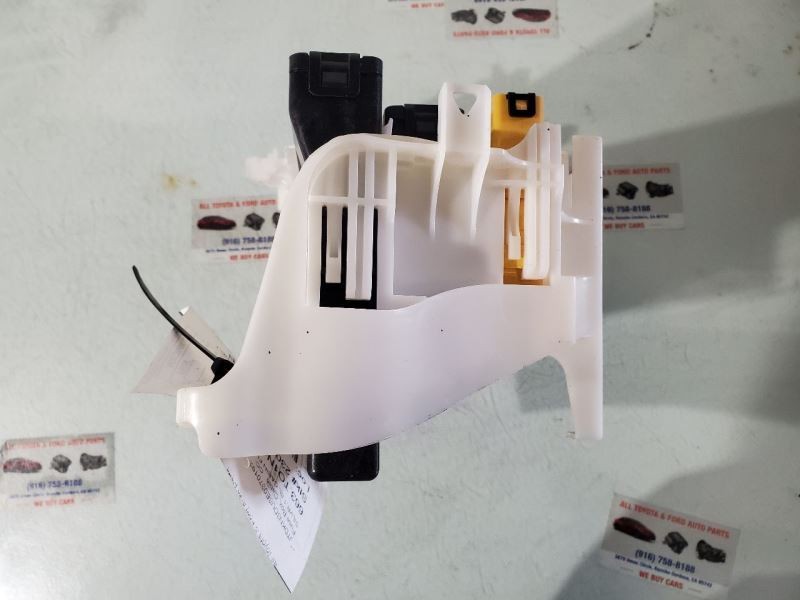 PRIUS 2014 Fuse Box Cabin 27409