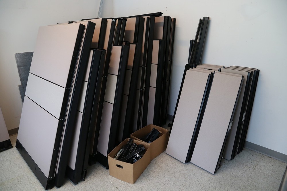 Evolve Systems Two Color Cubicle Wall Panels, Used, from non-smoking office