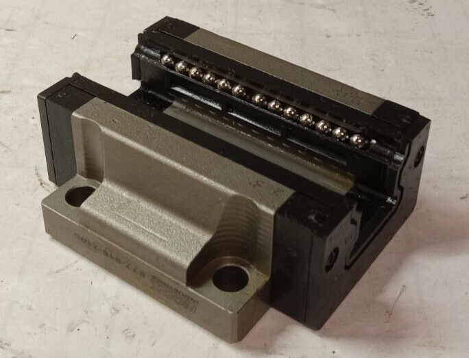 NEW NOOK INDUSTRIES NH30EBT0C5 LINEAR GUIDEWAY RUNNER BLOCK