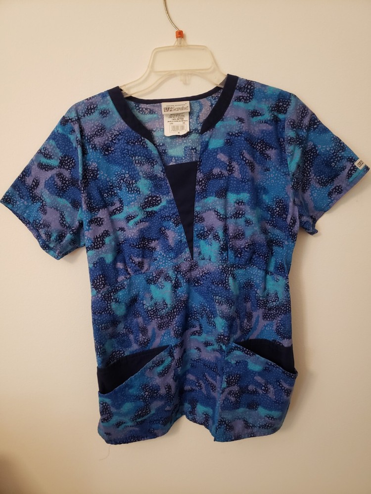 U A Scrubs Scrub Top M Blue Front Pockets Open Neck