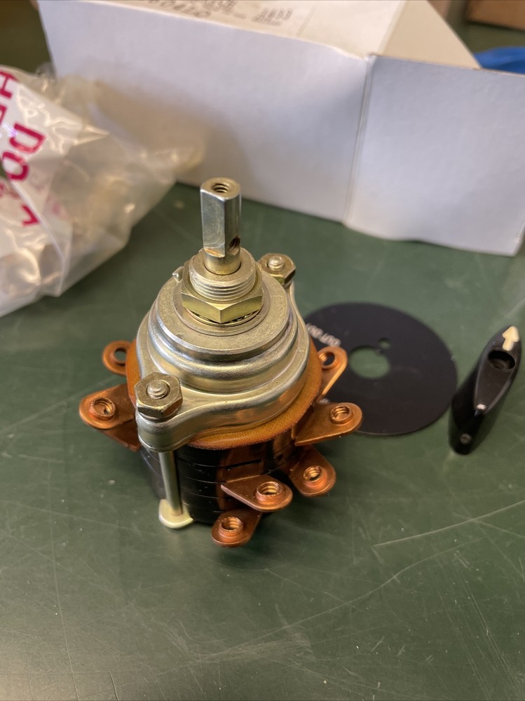 ELECTROSWITCH ROTARY SWITCH 102604LQ Series 101