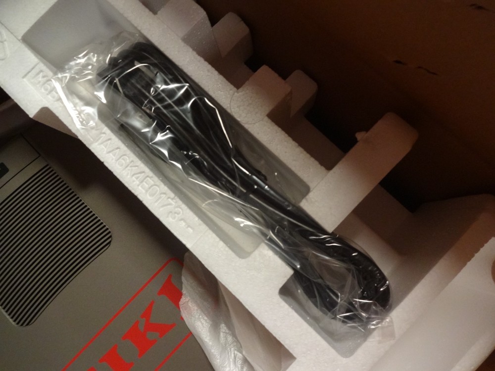 Eiki Lc-180 Projector