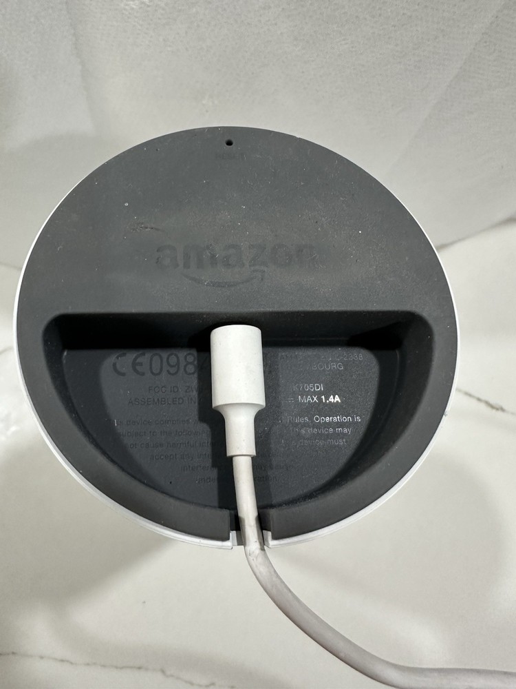 Amazon Echo Personal Assistant Bluetooth with Alexa Voice Control White TESTED