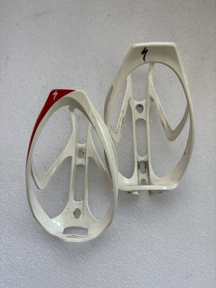 Specialized plastic Water Bottle Cages. (pair).