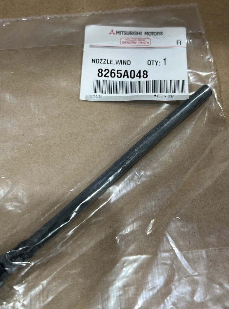 Genuine Mitsubishi Windshield Washer Nozzle Pair Left Right 2006-2012 Eclipse