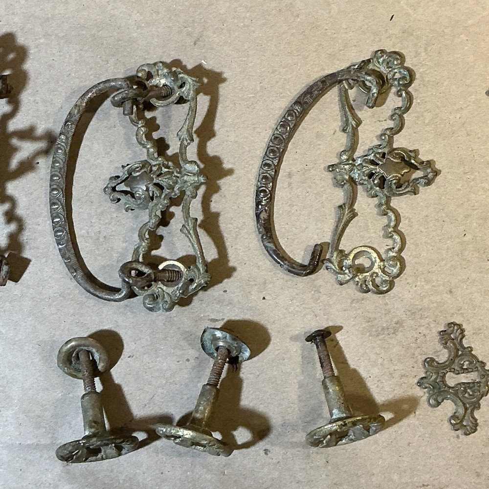 Set Of Misc. Cast Iron Victorian Drawer Pulls / Hardware As Is INV-AT22