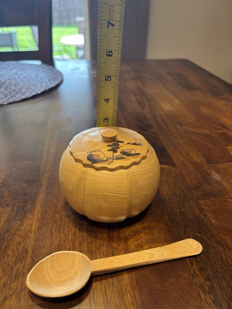Vintage Peru sugar bowl