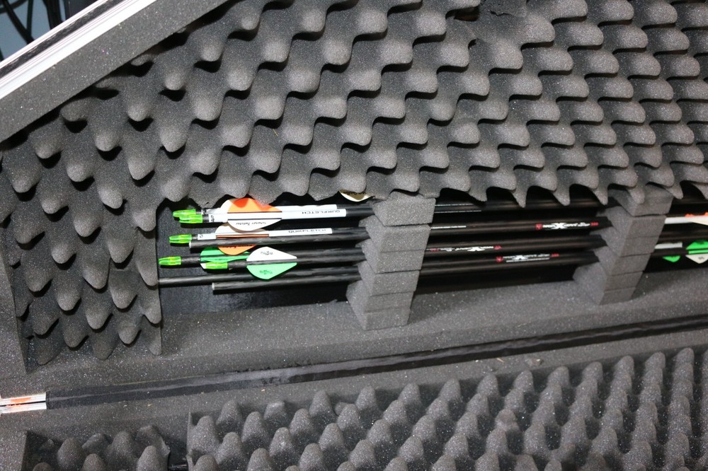 Trekker heavy duty industrial quality compound bow carry case 43" long VERY NICE