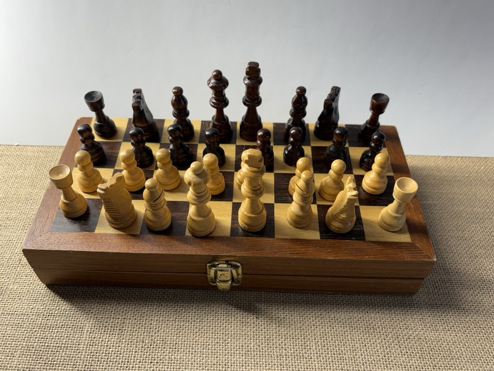 Vintage Wood Chess Set Folding Board Storage Box Complete **READ