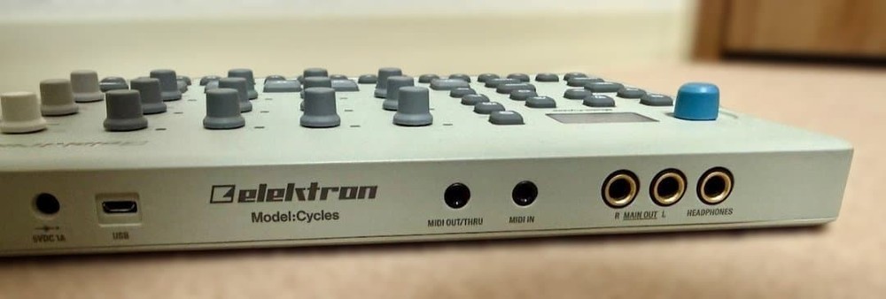 ELEKTRON Model:Cycles Groovebox
