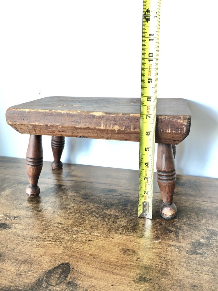 Rare 19th C. Shaker Rectangle Foot/Step Stool/Rest Button Feet Original Surface