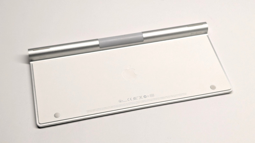 Apple Wireless Bluetooth Keyboard A1314 Aluminum Compact Tested Works