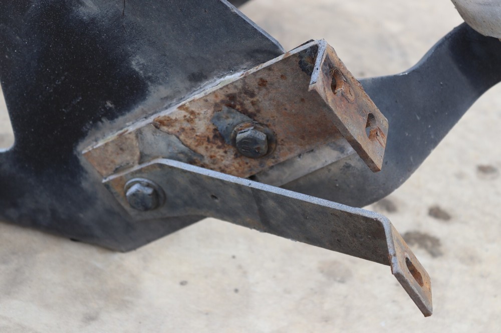 1996-2010 KENWORTH T2000 LEFT DRIVER SIDE FAIRING STEP FRAME OEM