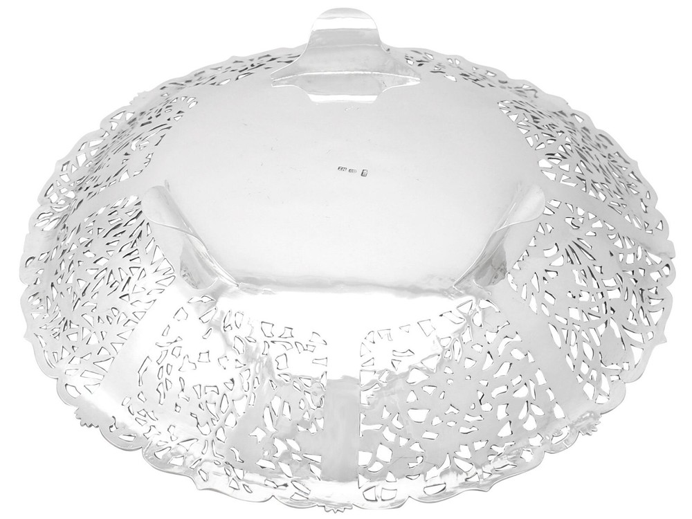 Antique Chinese Export Silver Fruit Dish Luen Hing Circa 1880