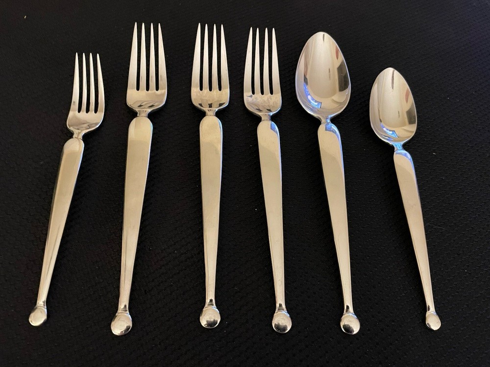 6 Pieces Post Modern Stainless Circle Tip Handle Korea 18/10