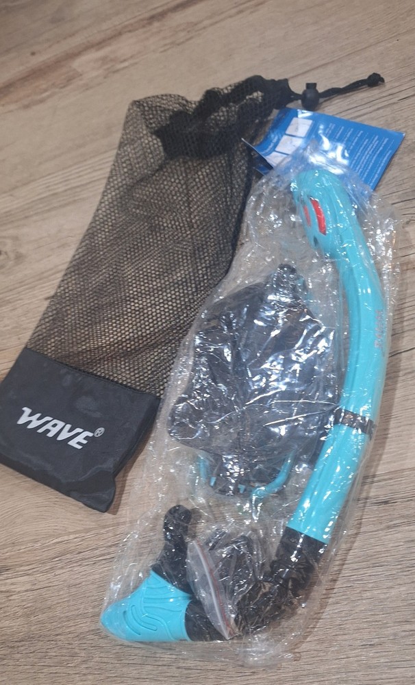 Wave Turquoise Dive Snorkel Set NWT