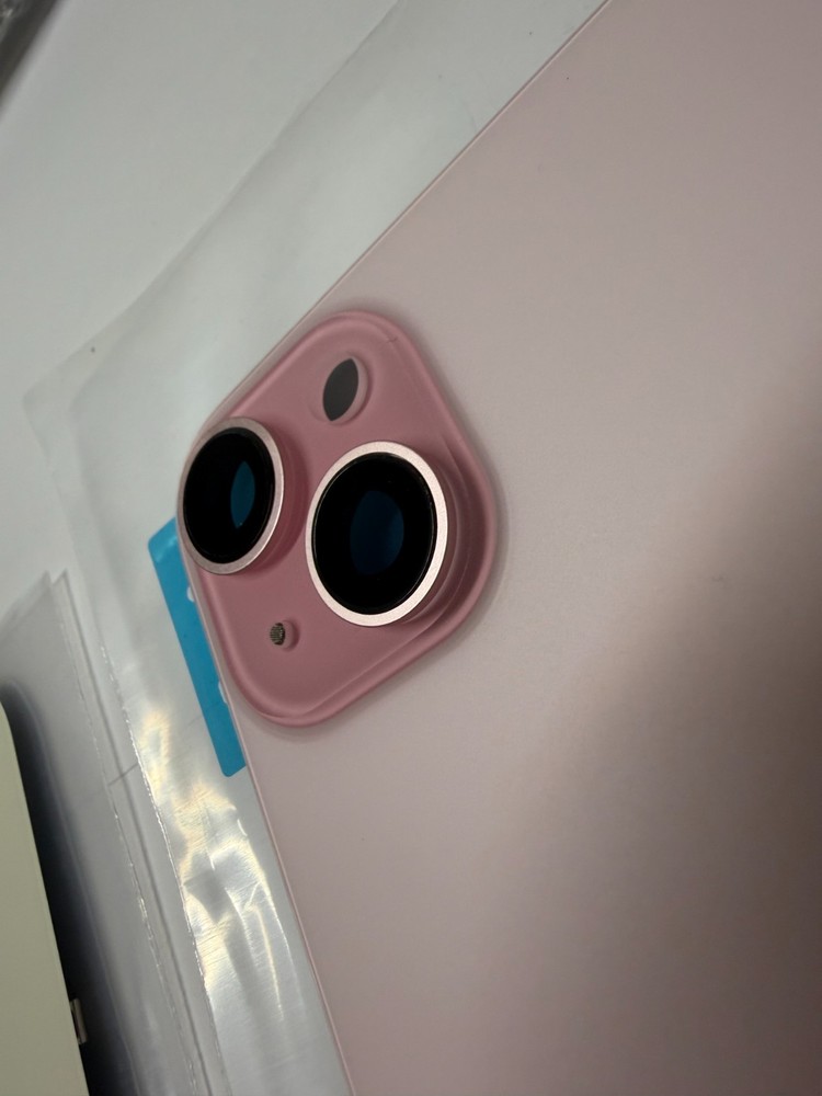 IPhone 15 Plus Back Glass Replacement With Metal + Magnetic OEM