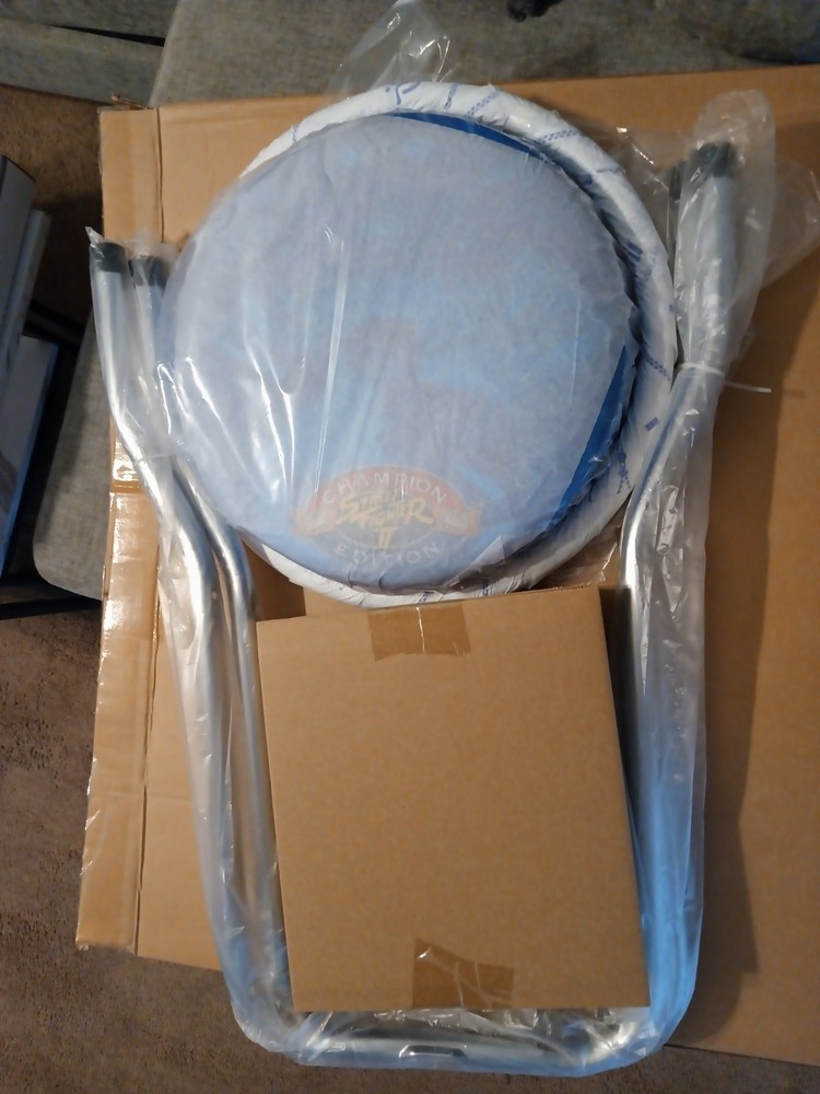 street fighter 2 game stool