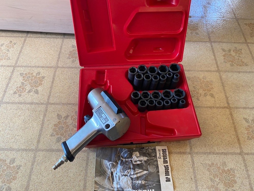 Snap on 1/2 pneumatic Impact set