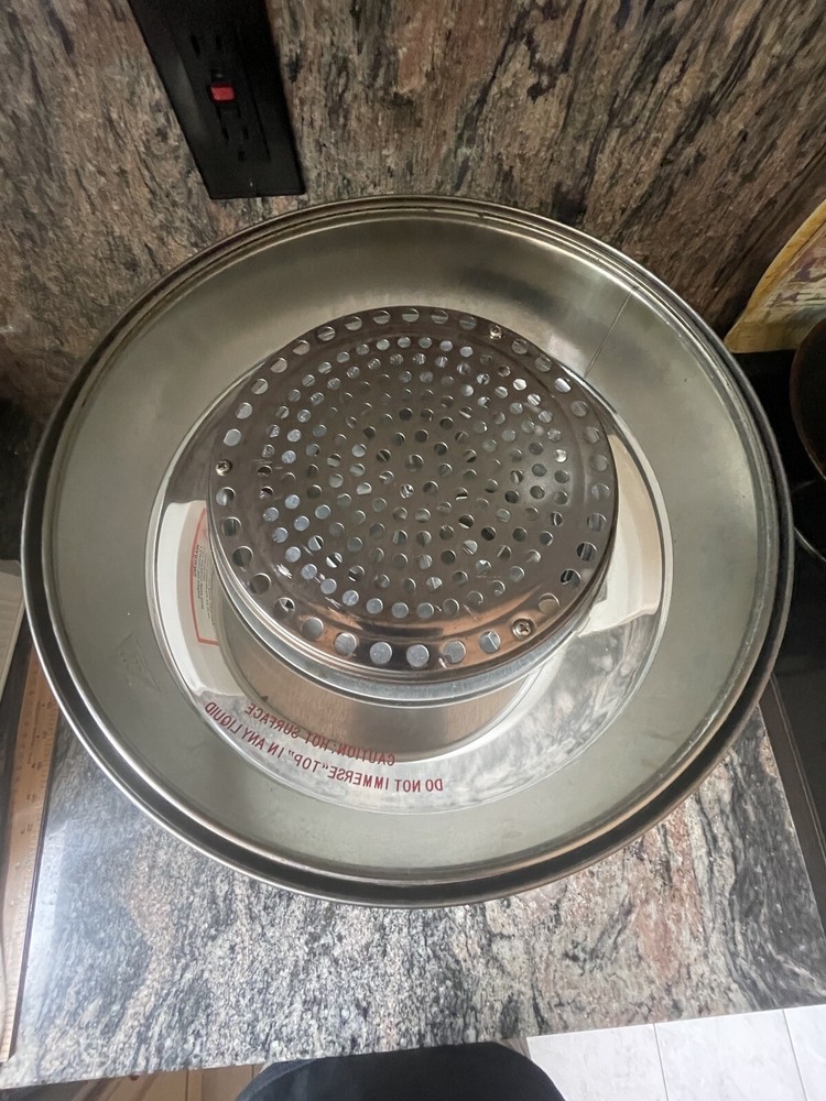 Shef Counter Top 12-Quart Size Halogen Oven,1200W,complete Set, Preowned