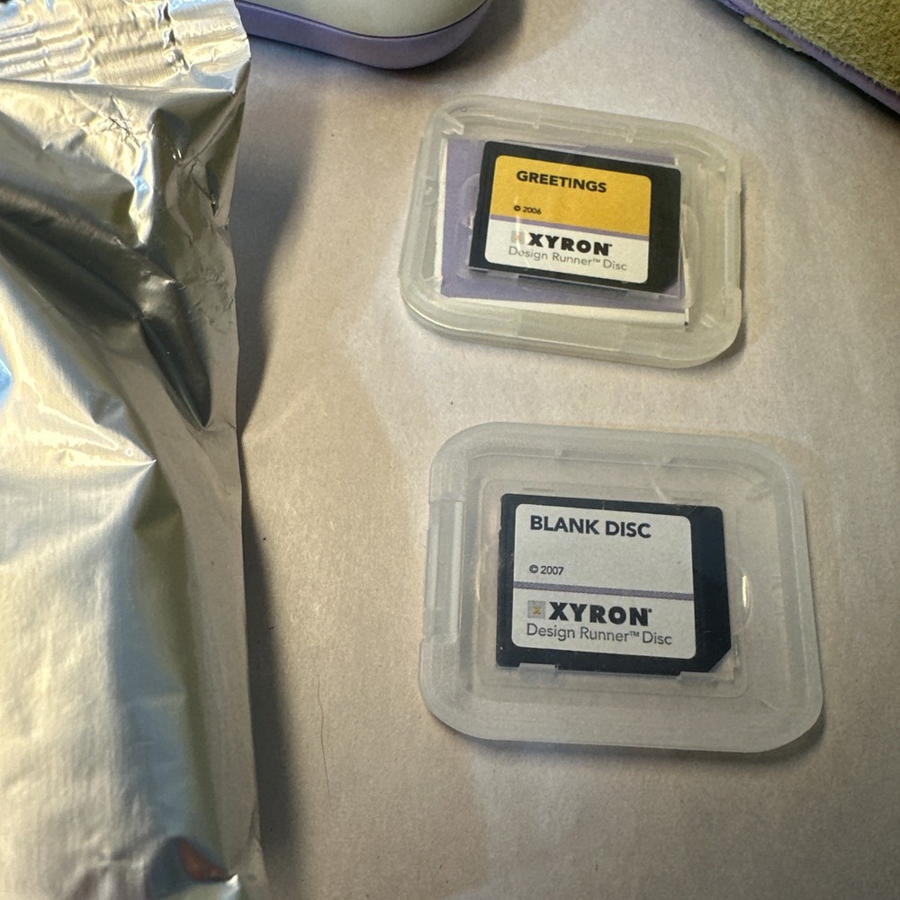 Xyron Design Runner Printer Kit Handheld Ink Cartridge 2 Discs & Disc Maker