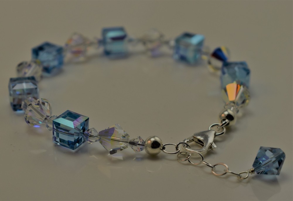 Aqua Blue Bracelet made w/ Swarovski Crystal Elements 8mm cube, bicone. Silver