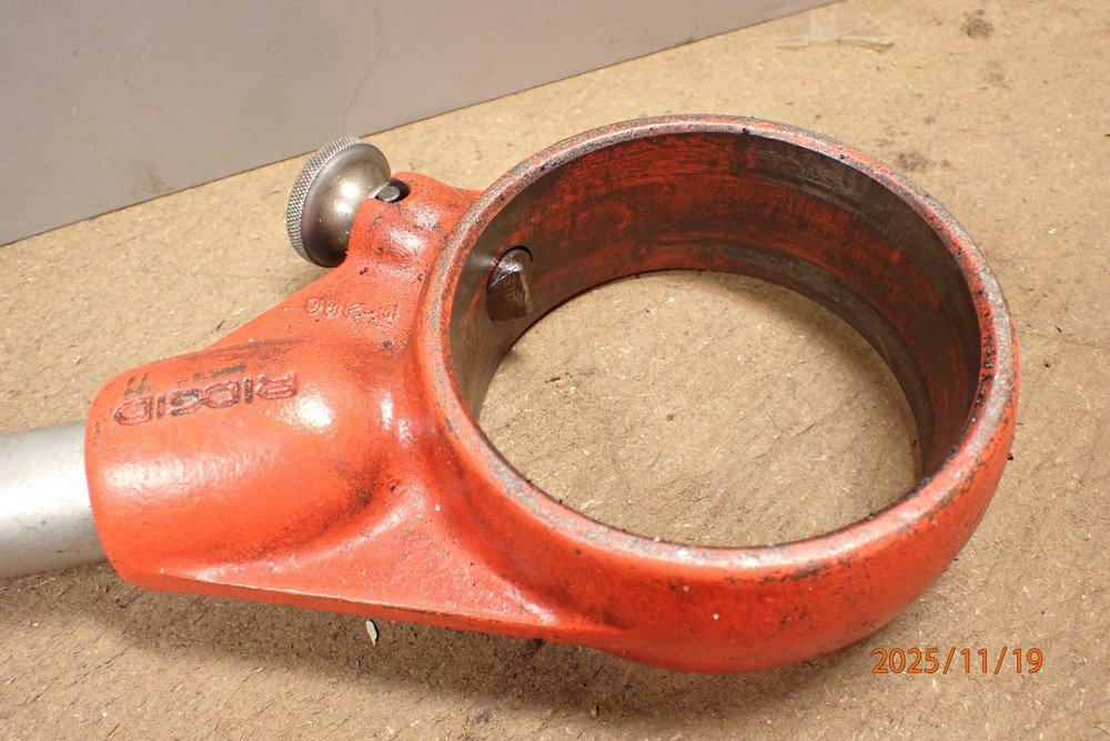 RIDGID 12-R RATCHET HANDLE FOR PIPE THREADING