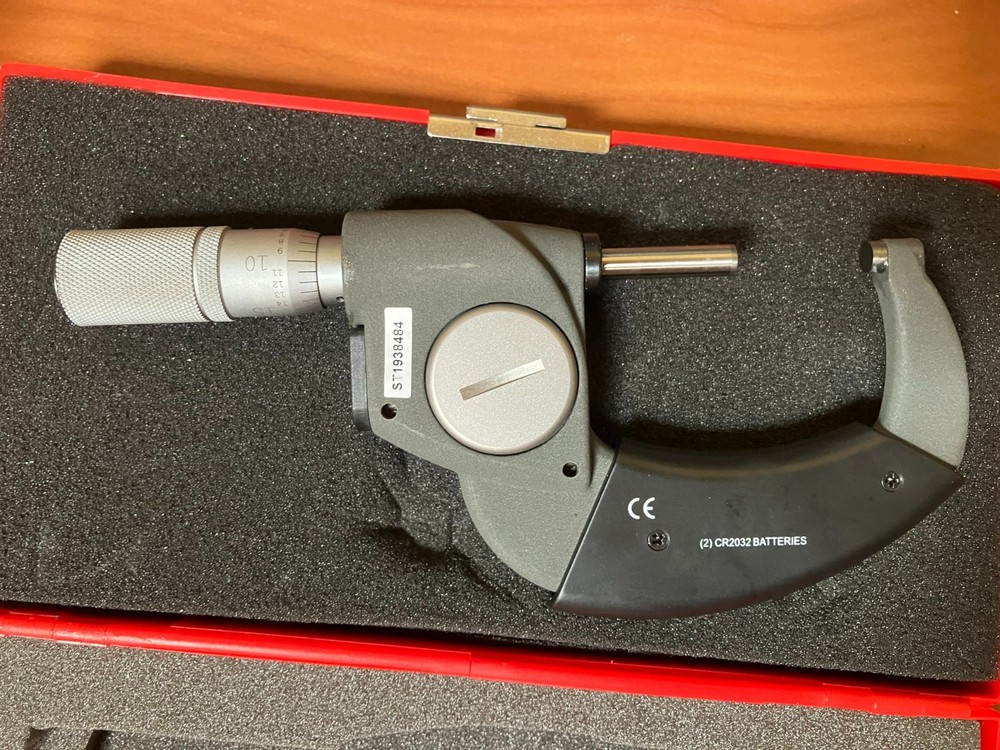 STARRETT ELECTRONIC 1-2 MICROMETER
