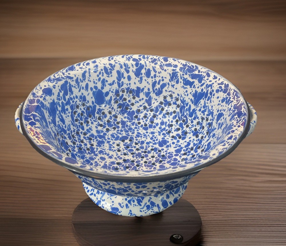 Enamelware Metal Colander Strainer Mottled Speckled Blue & White 8”