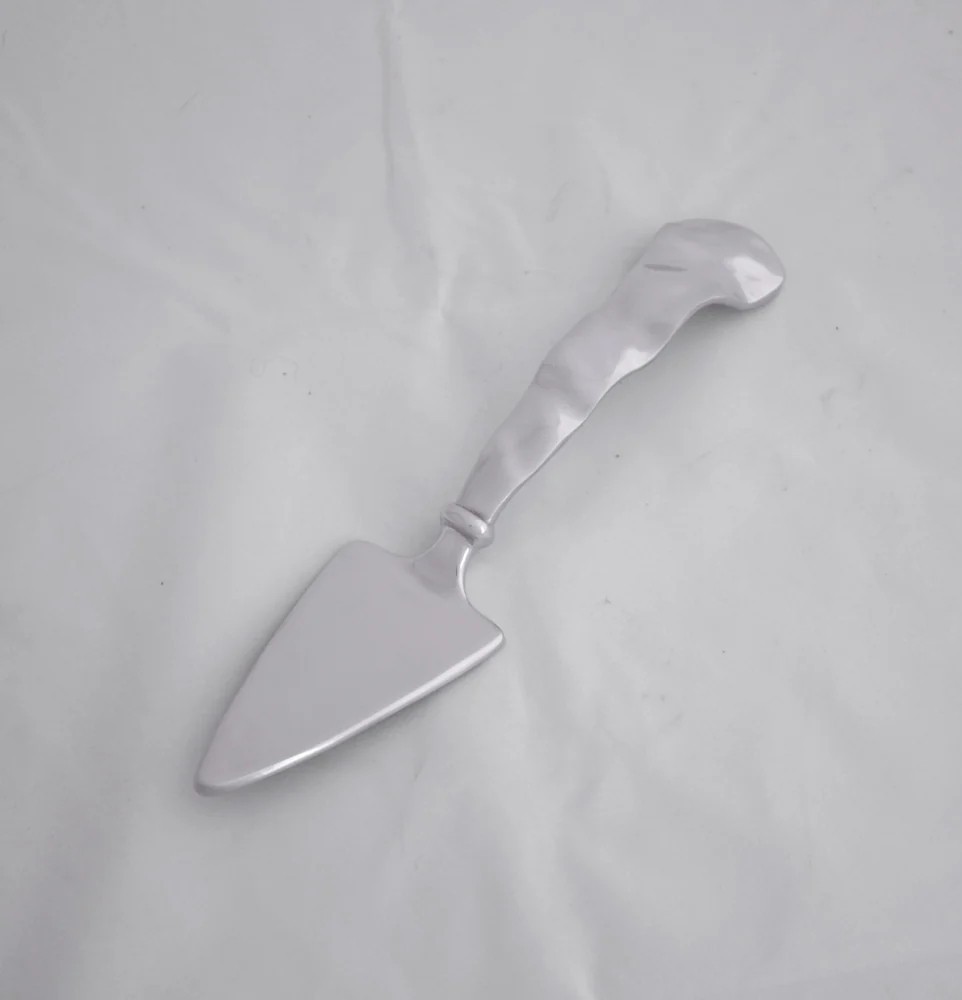 Beatriz Ball - VENTO Cake Server
